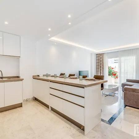 Letsmarbella - New 2br In Puerto Banus - Pool & Parking *
